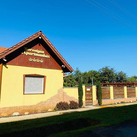 Borostyan Apartmanhaz Morahalom Luaran gambar