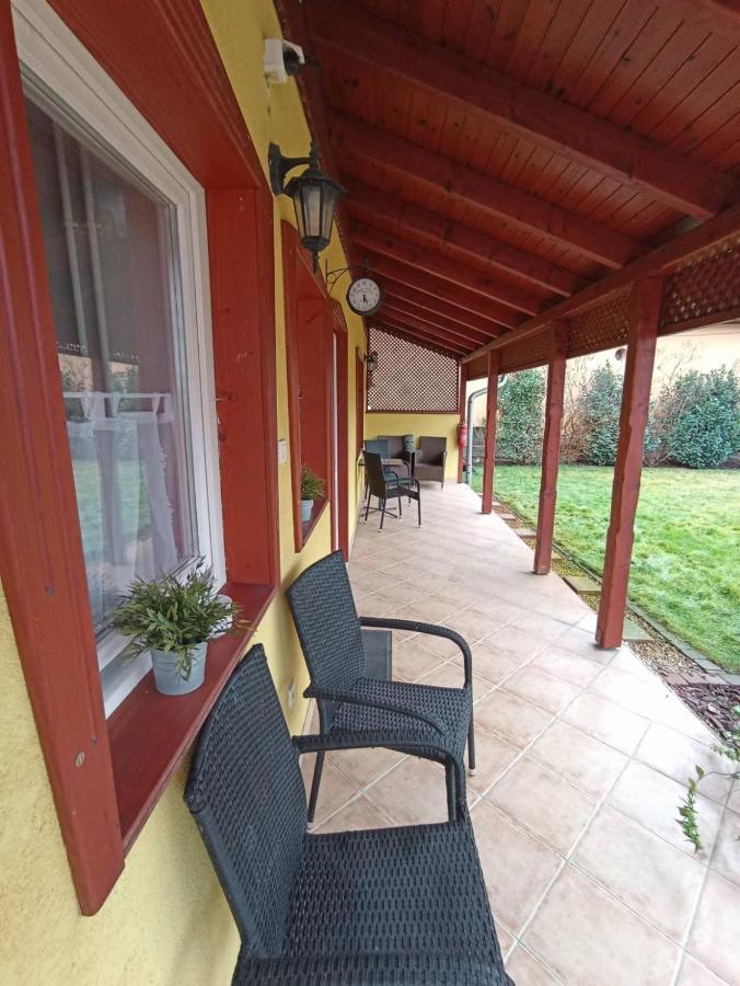 Borostyan Apartmanhaz Morahalom Luaran gambar