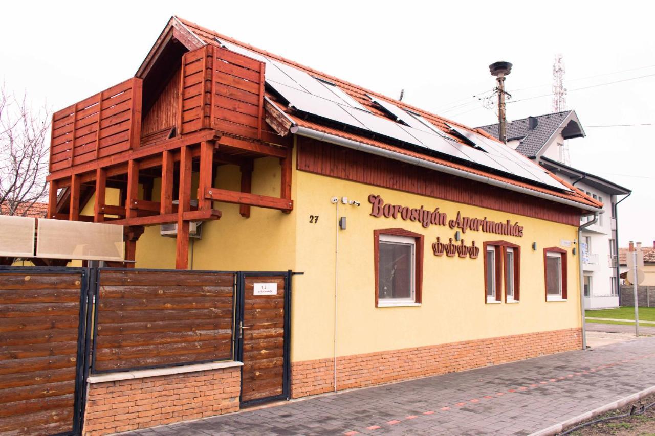 Borostyan Apartmanhaz Morahalom Luaran gambar