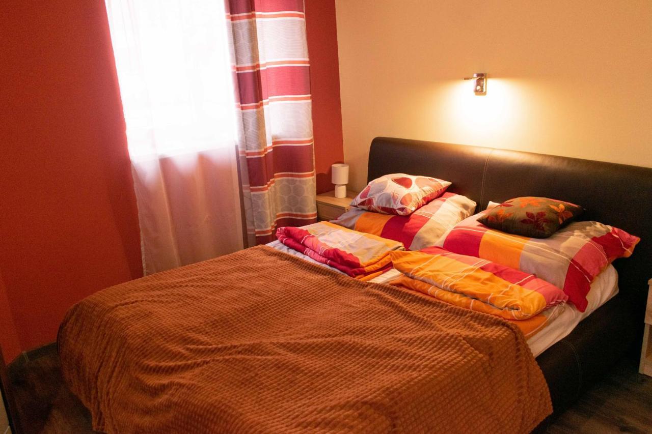 Borostyan Apartmanhaz Morahalom Luaran gambar