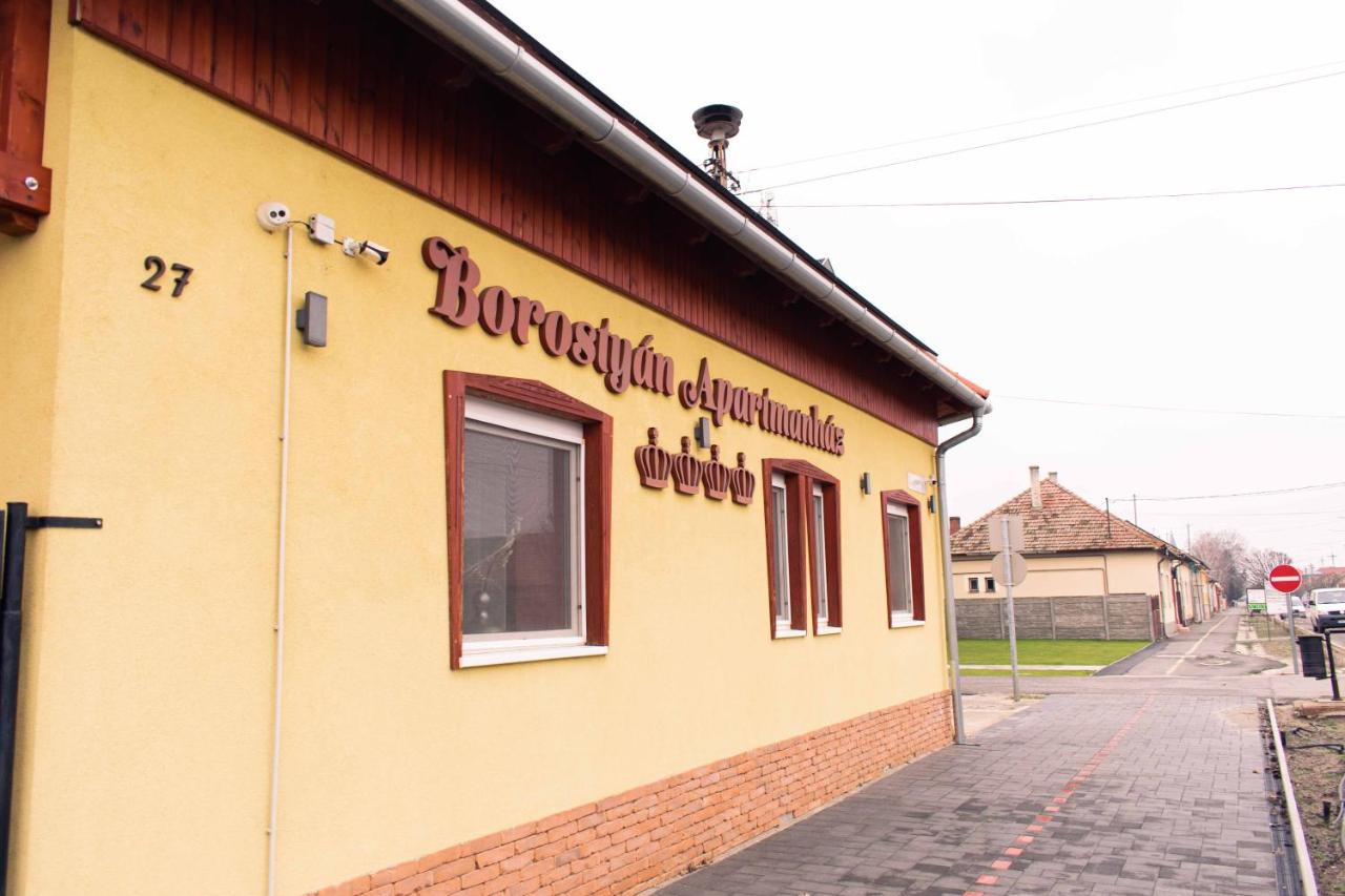 Borostyan Apartmanhaz Morahalom Luaran gambar