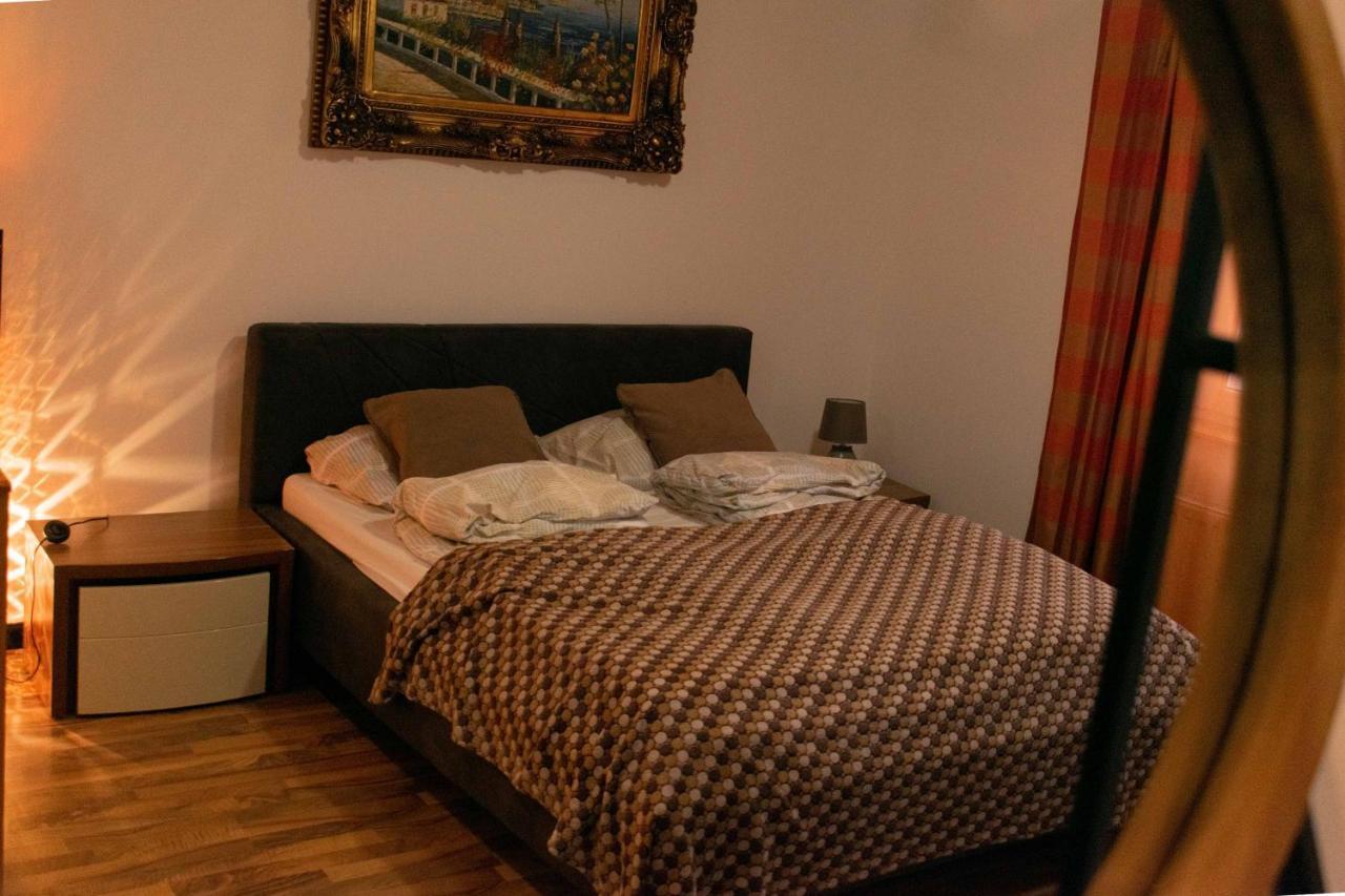 Borostyan Apartmanhaz Morahalom Luaran gambar