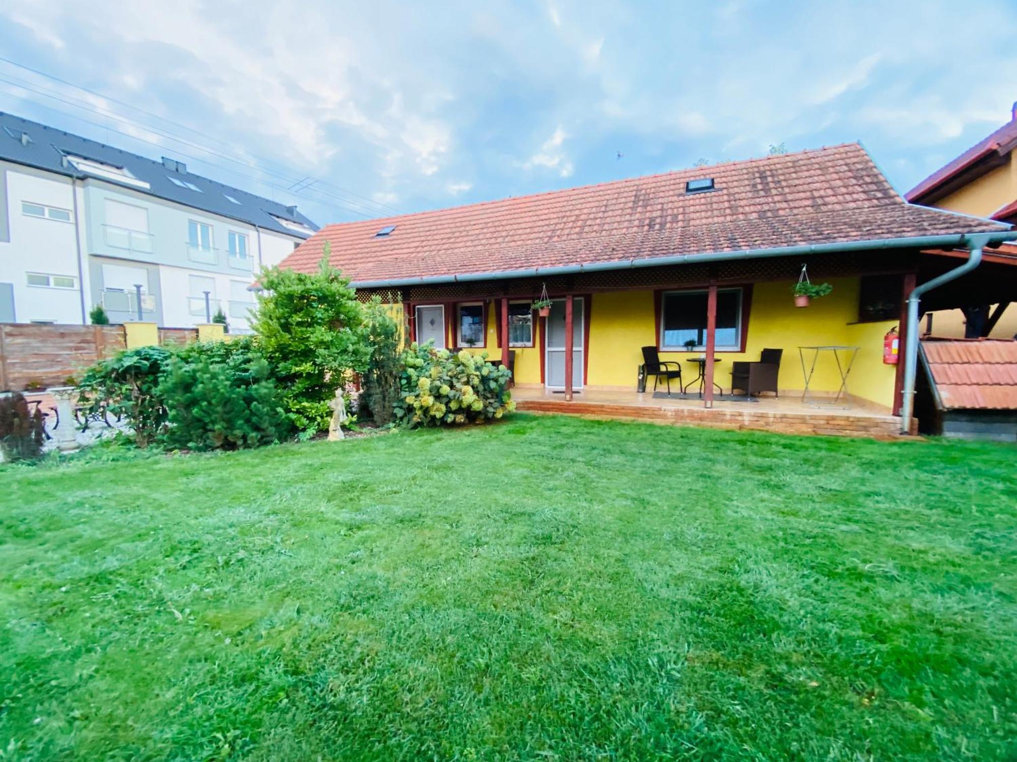 Borostyan Apartmanhaz Morahalom Luaran gambar